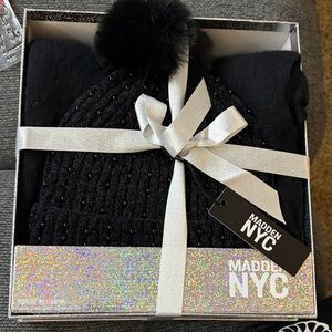 Madden NYC Black Women's Gloves & Mittens Set